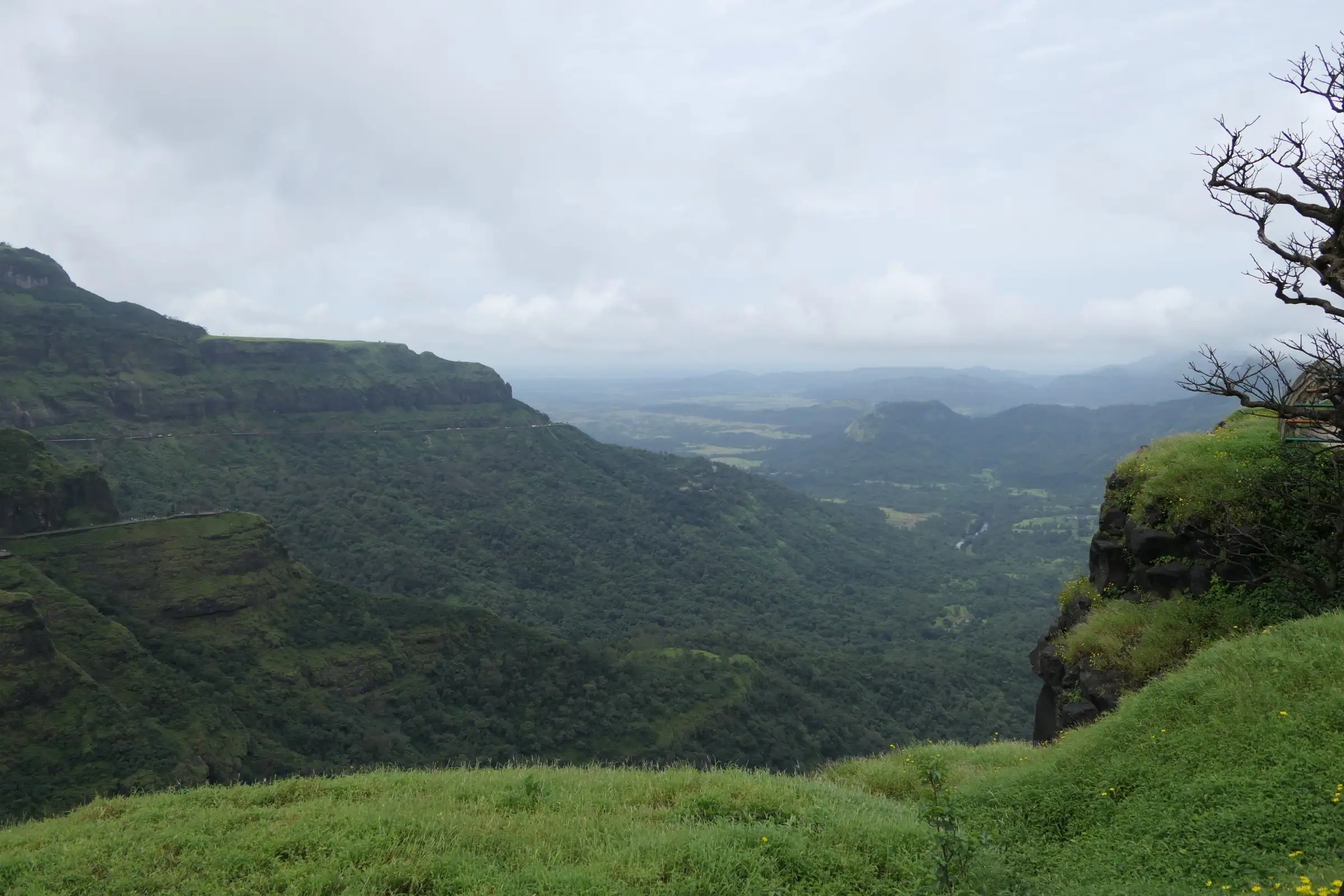 Green monsoon valley below the edge of Malshej Ghat, about 3 km from Sindola Fort (surrounding area, not the trek itself)